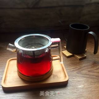 焦糖奶茶的做法步骤：1
