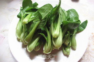 青菜炒鸡蛋的做法步骤：1
