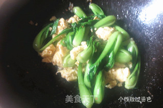 青菜炒鸡蛋的做法步骤：8