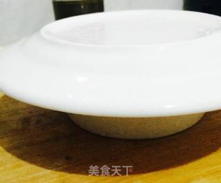 芹叶拌核桃的做法步骤：6