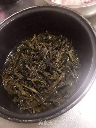 红烧肉炖豆角的做法步骤：2