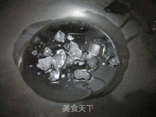 梅干菜冰糖肘子的做法步骤：3