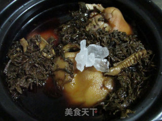 梅干菜冰糖肘子的做法步骤：8