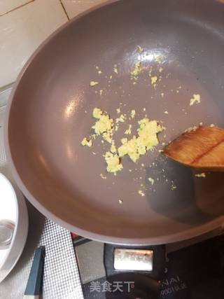 蒜蓉蚝油油麦菜的做法步骤：2