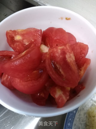 金针菇番茄炒蛋的做法步骤：2