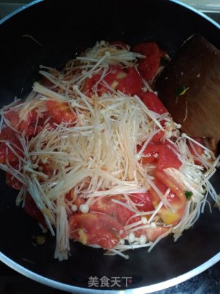 金针菇番茄炒蛋的做法步骤：7