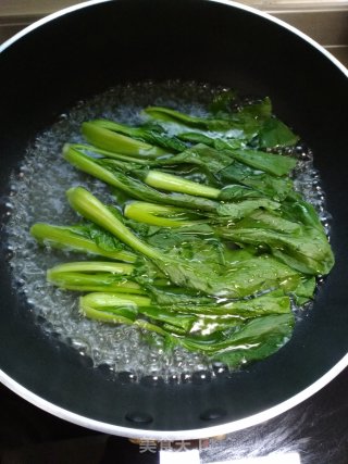 油菜红烧肉的做法步骤：3