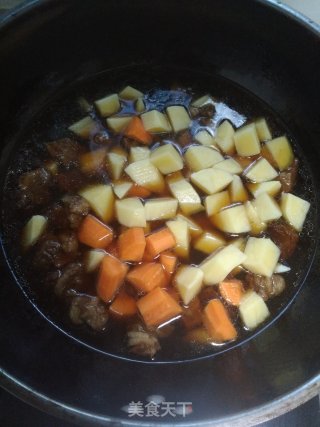 牛肉土地炖胡萝卜的做法步骤：6