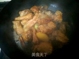 红烧排骨鹌鹑蛋的做法步骤：8