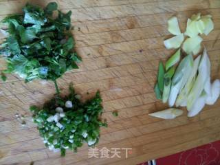 简单鲫鱼炖豆腐的做法步骤：2