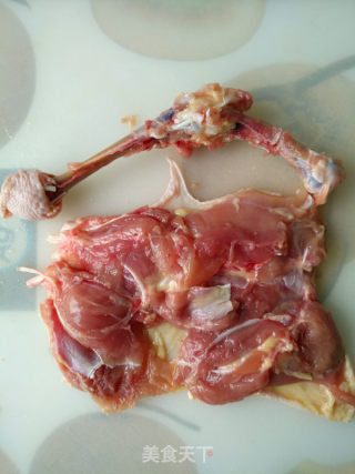 咖喱鸡肉焗饭的做法步骤：1