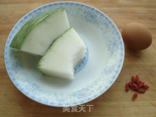 鸡汁冬茸汤的做法步骤：1