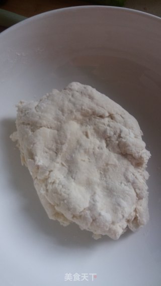莲菜熟肉饺子的做法步骤：1