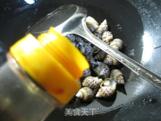 沙茶酱花螺的做法步骤：6
