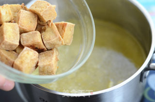 鸡汁小白菜豆腐汤的做法步骤：5