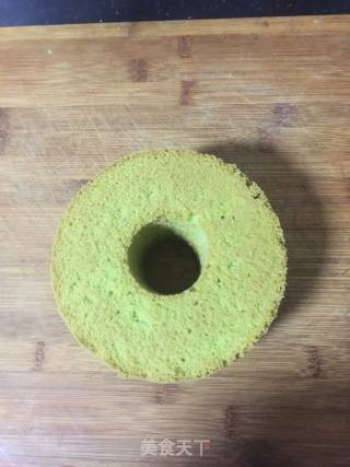 菠菜戚风蛋糕的做法步骤：10