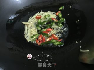 爆炒鱿鱼花的做法步骤：8