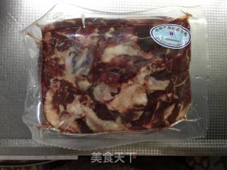 牛肉松的做法步骤：1