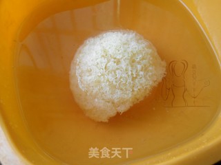 双红银耳南瓜汤的做法步骤：2
