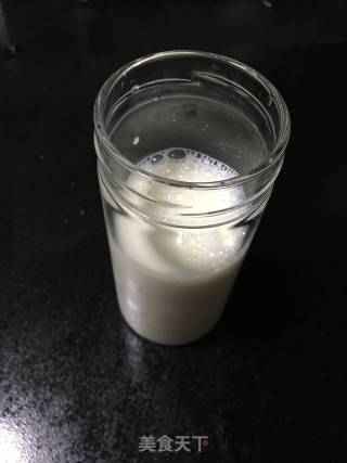 懒人版奶萃拿铁的做法步骤：1