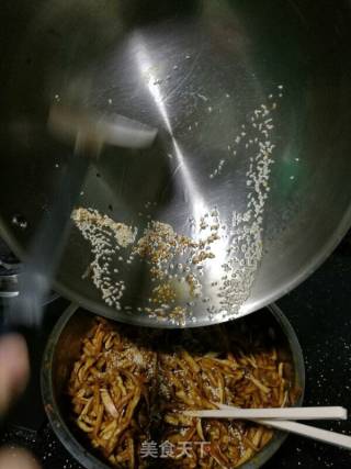 酱香萝卜干的做法步骤：11
