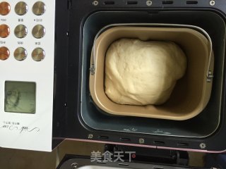 小兔火肠包的做法步骤：3