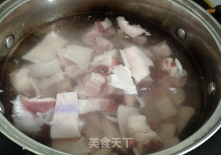 土豆豆角炖五花肉的做法步骤：3