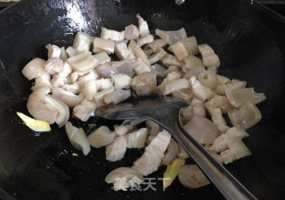 土豆豆角炖五花肉的做法步骤：6