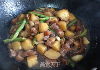 土豆豆角炖五花肉的做法步骤：15