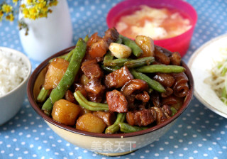土豆豆角炖五花肉的做法步骤：17