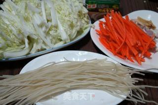 松茸白菜炖粉条的做法步骤：3