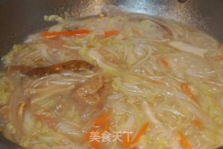 松茸白菜炖粉条的做法步骤：10