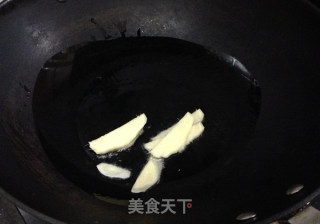 土豆烧鸡翅根的做法步骤：4