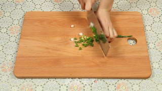 豆腐丸子汤的做法步骤：3