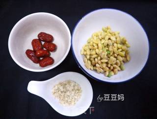 燕麦红枣养颜豆浆的做法步骤：1