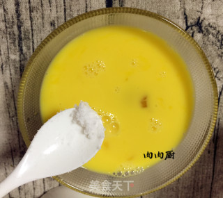 黄瓜红椒炒鸡蛋#肉肉厨的做法步骤：7