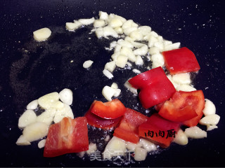 黄瓜红椒炒鸡蛋#肉肉厨的做法步骤：13