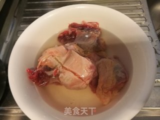 胡萝卜烧牛肉的做法步骤：1