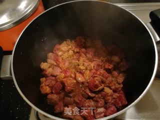 胡萝卜烧牛肉的做法步骤：5