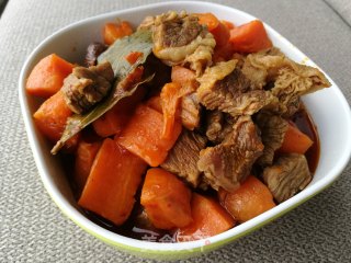 胡萝卜烧牛肉的做法步骤：11