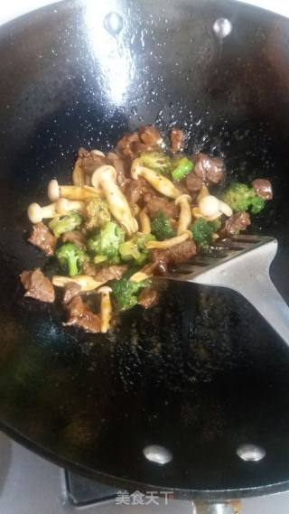 黑椒牛肉的做法步骤：4