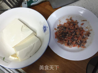 虾籽豆腐的做法步骤：1