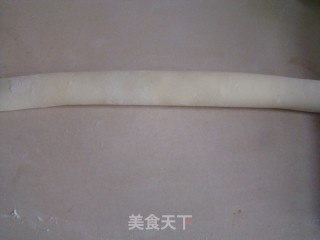 椒盐花卷的做法步骤：5