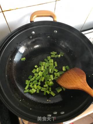 西红柿鸡蛋炒面的做法步骤：6