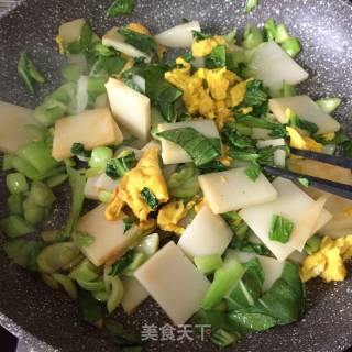 青菜炒年糕的做法步骤：7