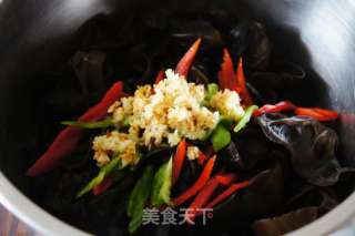 酸辣黑木耳的做法步骤：7