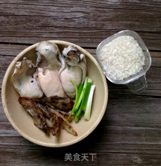好吃到食神也流泪的，浓郁惹味，煲仔饭的做法步骤：1