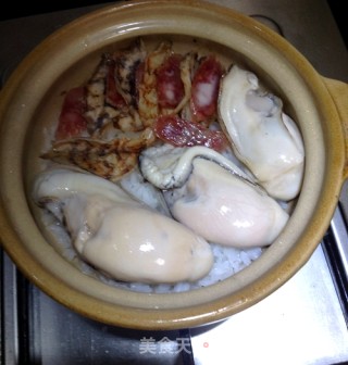 好吃到食神也流泪的，浓郁惹味，煲仔饭的做法步骤：8