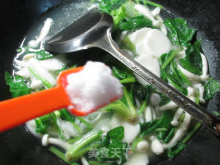 白玉菇菠菜煮年糕的做法步骤：5