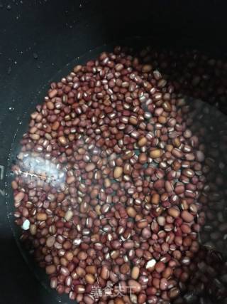 红豆包的做法步骤：2